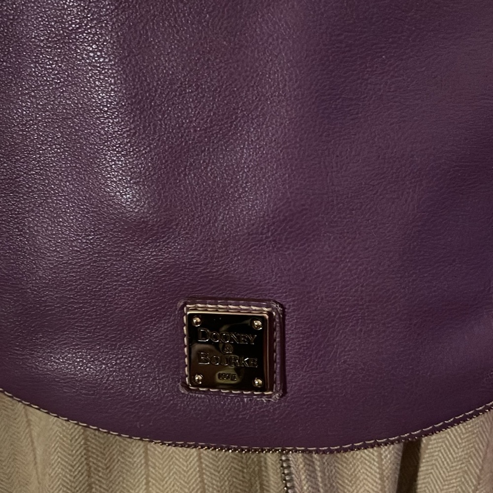 Dooney & Bourke Purple Shoulder Bag- NWOT - Picture 4 of 10